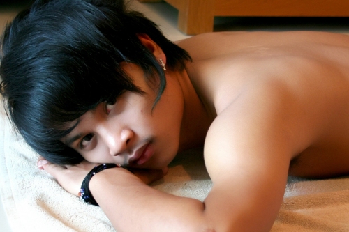 swinging males in The Philippines